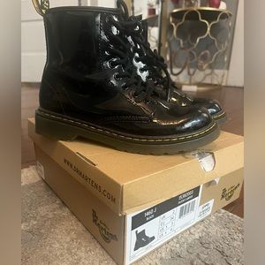 Girls Dr Martens 1460 J